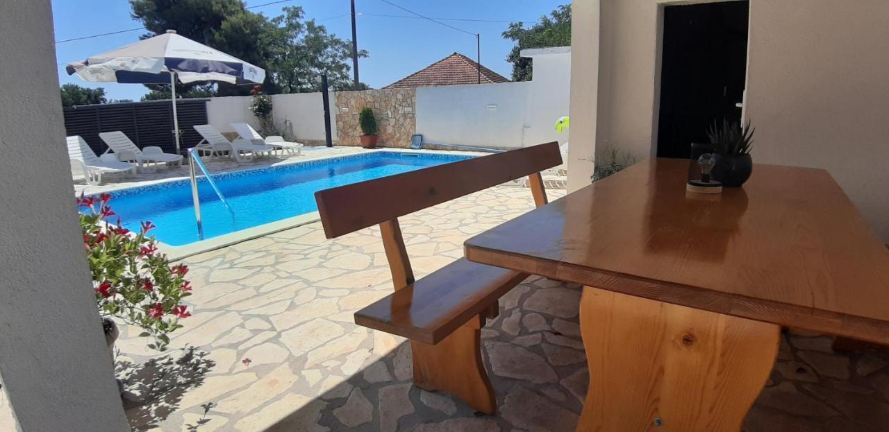 Apartment Elena Galovac  Dış mekan fotoğraf